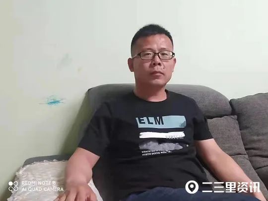 DƬ
